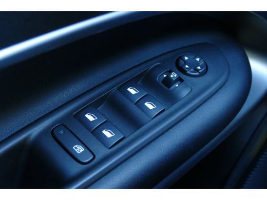 Jeep Avenger 1.2 E-HYBRID 110PK SUMMIT AUTOMAAT / NAVI / CLIMA / CAMERA / 18"LMV / ELEKTR. ACHTERKLEP / JBL AU... ActivLease financial lease