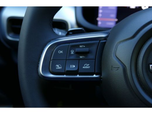 Jeep Avenger 1.2 E-HYBRID 110PK SUMMIT AUTOMAAT / NAVI / CLIMA / CAMERA / 18"LMV / ELEKTR. ACHTERKLEP / JBL AU... ActivLease financial lease