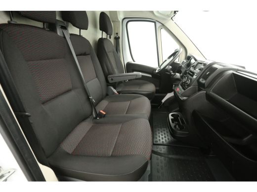 Opel Movano 2.2D 165 Zwaar L4H2 3.5t | 3000KG Trekgew. | Airco | Cruise | 3 Zits | Parkeersens. ActivLease financial lease
