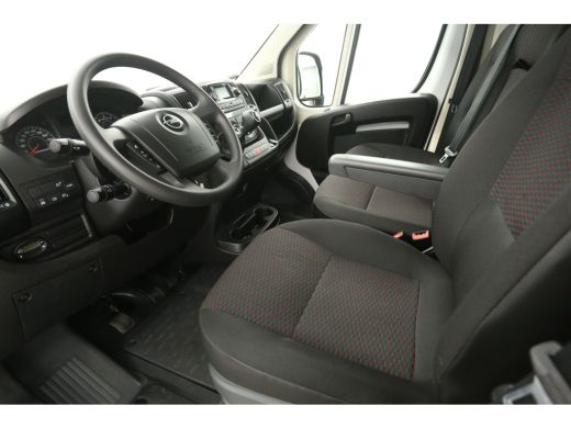 Opel Movano 2.2D 165 Zwaar L4H2 3.5t | 3000KG Trekgew. | Airco | Cruise | 3 Zits | Parkeersens. ActivLease financial lease