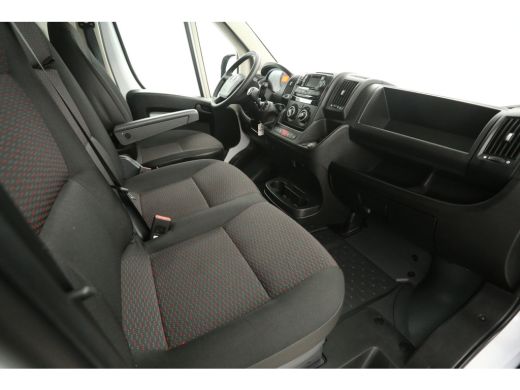 Opel Movano 2.2D 165 Zwaar L4H2 3.5t | 3000KG Trekgew. | Airco | Cruise | 3 Zits | Parkeersens. ActivLease financial lease