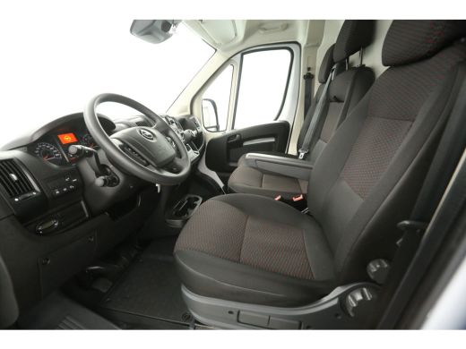 Opel Movano 2.2D 165PK L4H2 | 3000kg Trekgew. | Airco | Cruise | 3 Zits | Parkeersens. | Stoelverw. ActivLease financial lease