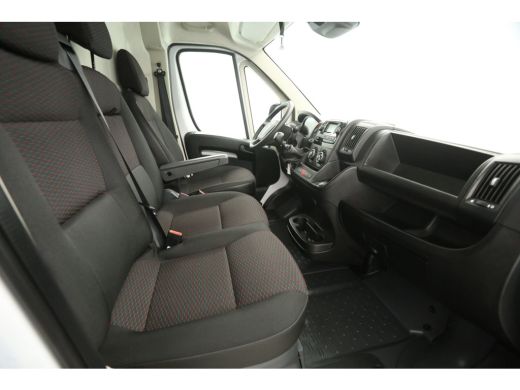 Opel Movano 2.2D 165PK L4H2 | 3000kg Trekgew. | Airco | Cruise | 3 Zits | Parkeersens. | Stoelverw. ActivLease financial lease