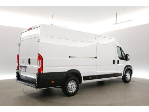Opel Movano 2.2D 165PK L4H2 | 3000kg Trekgew. | Airco | Cruise | 3 Zits | Parkeersens. | Stoelverw. ActivLease financial lease