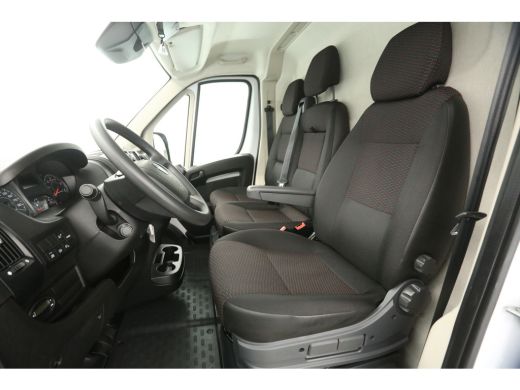 Opel Movano 2.2D 165PK L4H2 | 3000kg Trekgew. | Airco | Cruise | 3 Zits | Parkeersens. | Stoelverw. ActivLease financial lease