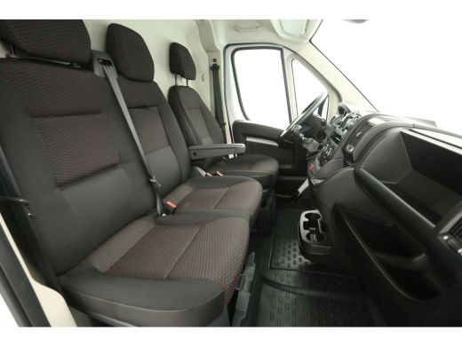 Opel Movano 2.2D 165PK L4H2 | 3000kg Trekgew. | Airco | Cruise | 3 Zits | Parkeersens. | Stoelverw. ActivLease financial lease