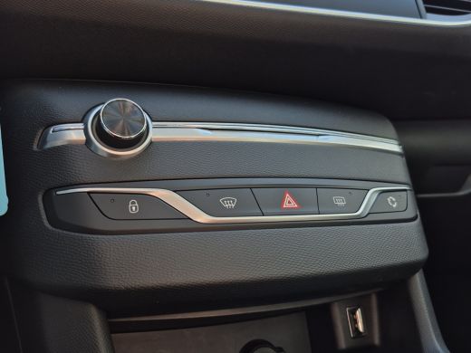 Peugeot 308 SW 1.2 PureTech Blue Lease Premium | Achteruitrijcamera | Airco (automatisch) | Apple Carplay/And... ActivLease financial lease