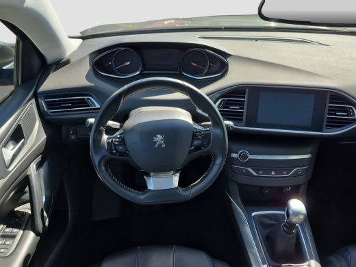 Peugeot 308 SW 1.2 PureTech Blue Lease Premium | Achteruitrijcamera | Airco (automatisch) | Apple Carplay/And... ActivLease financial lease