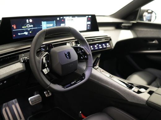 Peugeot e-3008 GT Exclusive | Elektrische parkeerrem | Extra getinte achterste zijruiten en achterruit ActivLease financial lease