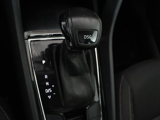 Skoda Karoq 1.5 TSI Business Edition | Panoramadak | Stoelverwarming | Carplay | Navigatie | Parkeerhulp | Cl... ActivLease financial lease