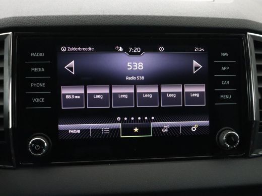 Skoda Karoq 1.5 TSI Business Edition | Panoramadak | Stoelverwarming | Carplay | Navigatie | Parkeerhulp | Cl... ActivLease financial lease