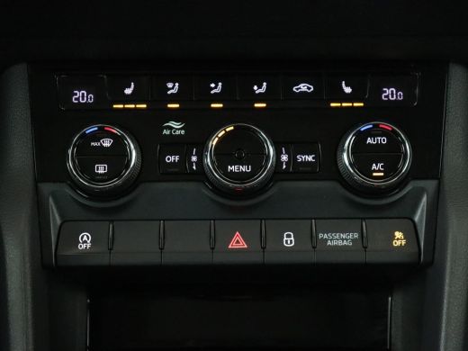 Skoda Karoq 1.5 TSI Business Edition | Panoramadak | Stoelverwarming | Carplay | Navigatie | Parkeerhulp | Cl... ActivLease financial lease