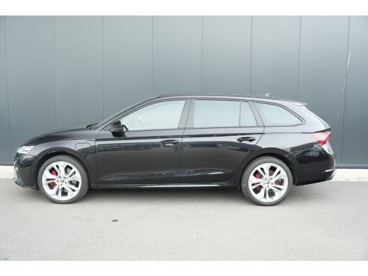 Skoda Octavia Combi 1.4 TSI iV 245pk RS | Adaptive Cruise | Head-Up | Stoelen Elektrisch | Keyless | Stuur & St... ActivLease financial lease