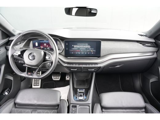 Skoda Octavia Combi 1.4 TSI iV 245pk RS | Adaptive Cruise | Head-Up | Stoelen Elektrisch | Keyless | Stuur & St... ActivLease financial lease