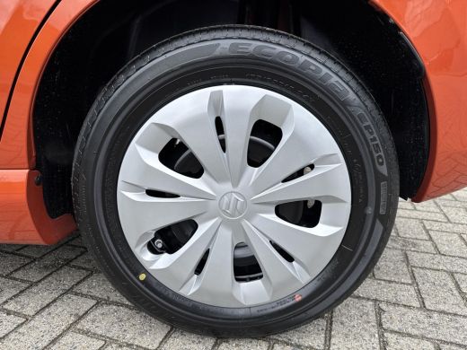 Suzuki Swift 1.2 Comfort Smart Hybrid 50 jaar Oostendorp Jubileum editie | Met extra accessoires |Prijs is inc... ActivLease financial lease