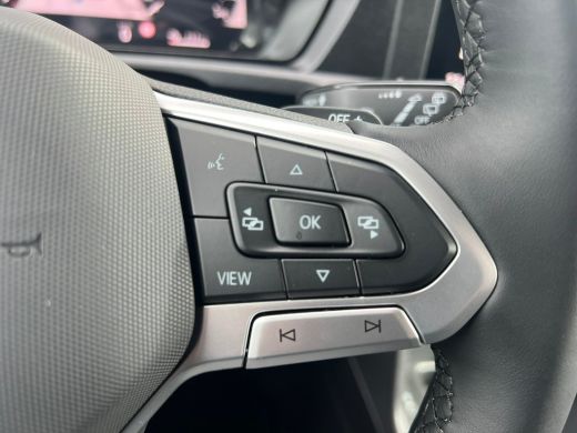 Volkswagen Caddy Limited Edition 1.5 e-Hybrid | 7 Persoons | 4-Seizoenen Banden | Navigatie | App Connect ActivLease financial lease