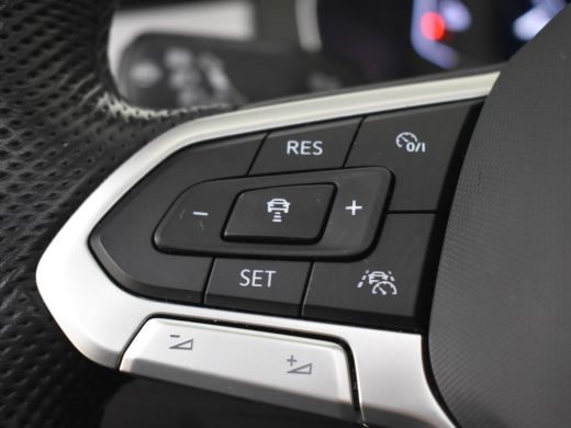 Volkswagen Passat Variant GTE Business 218pk | Panorama dak | Dodehoekdetectie | Achteruitrijcamera  | Navigatie | ... ActivLease financial lease