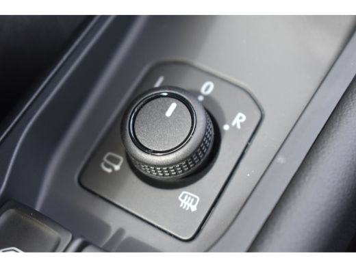 Volkswagen T-Roc 1.5 TSI 116PK DSG-7 Life Edition | TREKHAAK | NAVIGATIE | CAMERA | APP CONNECT | ADAPT. CRUISE ActivLease financial lease