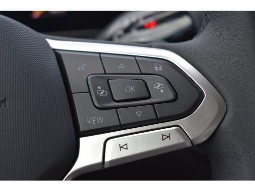 Volkswagen T-Roc 1.5 TSI 116PK DSG-7 Life Edition | TREKHAAK | NAVIGATIE | CAMERA | APP CONNECT | ADAPT. CRUISE ActivLease financial lease