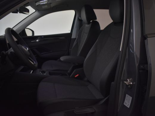 Volkswagen Tiguan Life Edition - eHybrid Inclusief &euro;2000,- inruilvoordeel | Trekhaak | 'App-Connect' draadloze smar... ActivLease financial lease