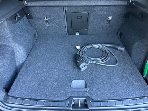 Volvo  XC40 1.5 T4 Plug-in hybrid Core Bright | Cruise Control | Navi | Camera | PDC V+A | Elektrische achter... ActivLease financial lease
