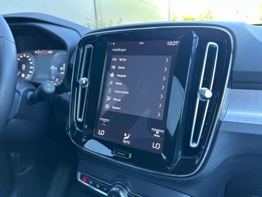 Volvo  XC40 1.5 T4 Plug-in hybrid Core Bright | Cruise Control | Navi | Camera | PDC V+A | Elektrische achter... ActivLease financial lease