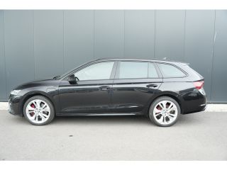 Skoda Octavia Combi 1.4 TSI iV 245pk RS | Adaptive Cruise | Head-Up | Stoelen Elektrisch | Keyless | Stuur & St...