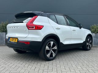 Volvo  XC40 Recharge P8 AWD R-Design | Selekt! | Warmtepomp | BLIS | Pilot Assist | Stoel & stuurverwarming |...