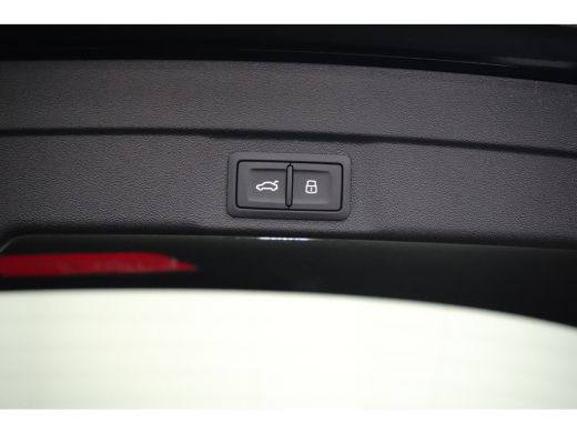 Audi A6 Avant 2.0 e-hybrid quattro S edition 299PK | Trekhaak | 4-wiel besturing | 360 Camera | Sfeer ver... ActivLease financial lease