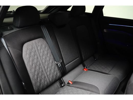 Audi A6 Avant 2.0 e-hybrid quattro S edition 299PK | Trekhaak | 4-wiel besturing | 360 Camera | Sfeer ver... ActivLease financial lease