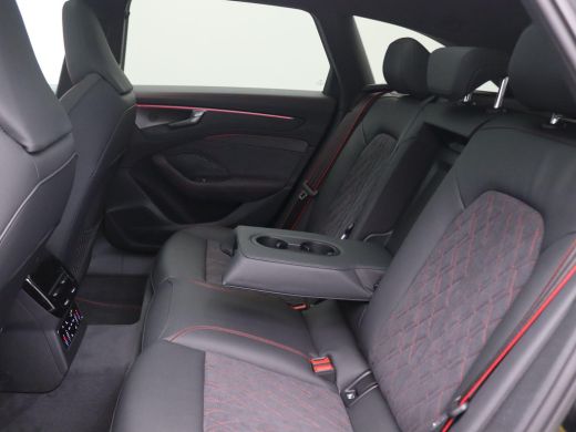 Audi A6 Avant 2.0 e-hybrid quattro S edition Competition 367PK Tech Pro, trekhaak, elek. stoelen, head-up... ActivLease financial lease