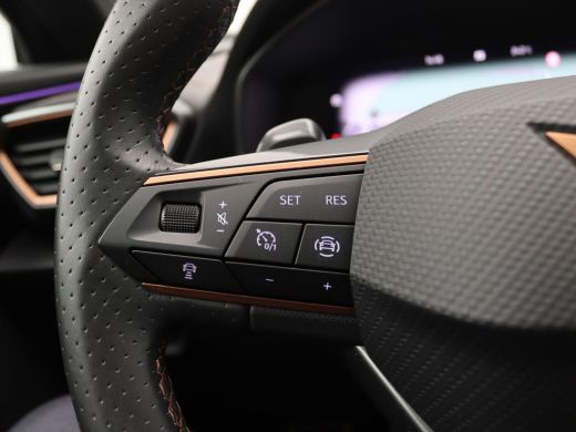 CUPRA Formentor 1.4 e-Hybrid VZ Performance 245PK DSG Panoramadak, Trekhaak, Memorystoel, Stoel-Stuurverwarming, ... ActivLease financial lease