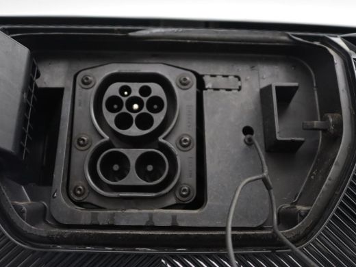 Dacia Spring 65 Extreme 27 kWh | SOH 94,3% | Leder | Camera | Carplay | Airco | Speedlimiter | Bluetooth | Par... ActivLease financial lease