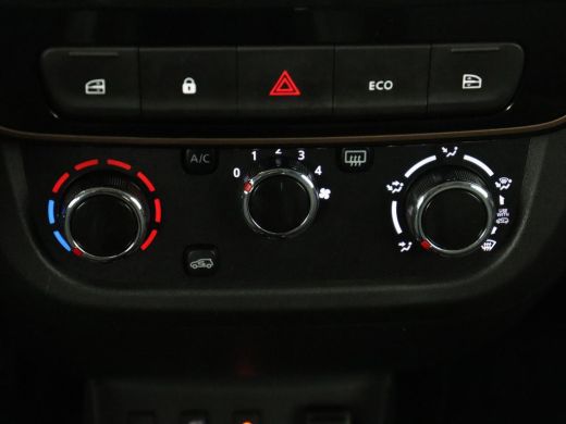 Dacia Spring 65 Extreme 27 kWh | SOH 94,5% | Leder | Camera | Carplay | Airco | Speedlimiter | Bluetooth | Par... ActivLease financial lease