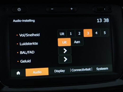 Dacia Spring 65 Extreme 27 kWh | SOH 95,1% | Leder | Camera | Carplay | Airco | Speedlimiter | Bluetooth | Par... ActivLease financial lease