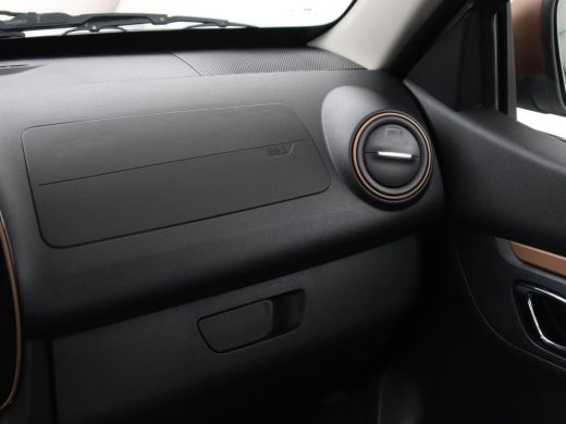 Dacia Spring 65 Extreme 27 kWh | SOH 95,1% | Leder | Camera | Carplay | Airco | Speedlimiter | Bluetooth | Par... ActivLease financial lease