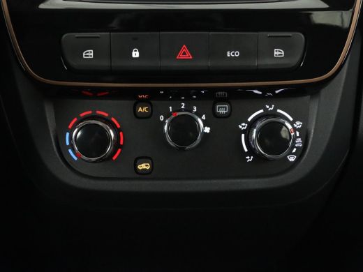 Dacia Spring 65 Extreme 27 kWh | SOH 95,1% | Leder | Camera | Carplay | Airco | Speedlimiter | Bluetooth | Par... ActivLease financial lease