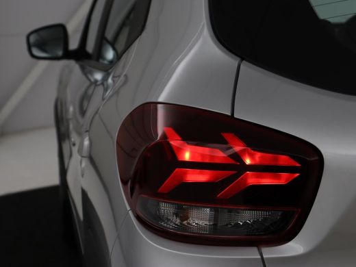 Dacia Spring 65 Extreme 27 kWh | SOH 95,1% | Leder | Camera | Carplay | Airco | Speedlimiter | Bluetooth | Par... ActivLease financial lease