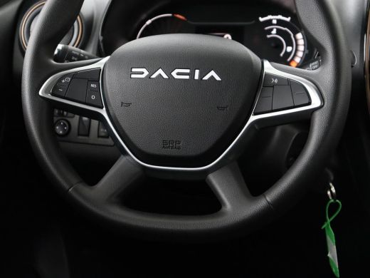 Dacia Spring 65 Extreme 27 kWh | SOH 95,1% | Leder | Camera | Carplay | Airco | Speedlimiter | Bluetooth | Par... ActivLease financial lease