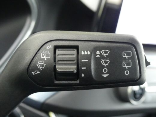 Ford Focus 1.0 EcoBoost Hybrid Active Business | TREKHAAK | CAMERA | PARKEERSENSOREN V+A | APPLE CARPLAY / A... ActivLease financial lease