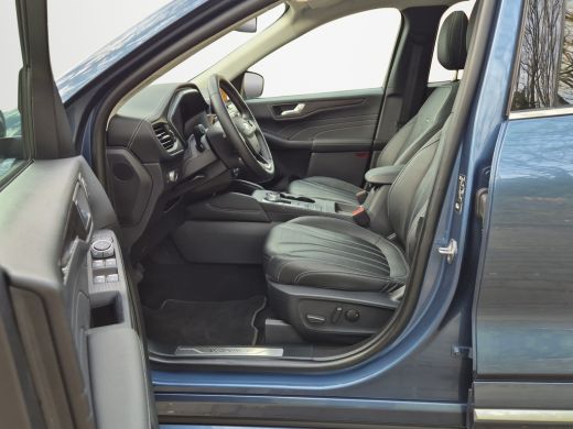 Ford Kuga 2.5PHEV 225pk Vignale | Pano | Elekt.Trekhaak | Driver ass.- Technology- & Winter Pack | 20"LMV ActivLease financial lease