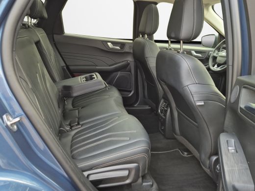 Ford Kuga 2.5PHEV 225pk Vignale | Pano | Elekt.Trekhaak | Driver ass.- Technology- & Winter Pack | 20"LMV ActivLease financial lease