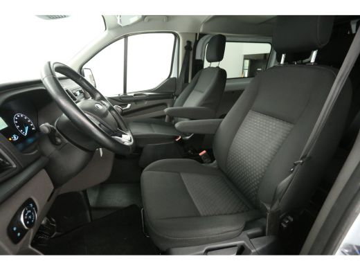 Ford Transit Custom 2.0 TDCI L2H1 | Dubbele Cabine | 2800kg Trekgew. | Airco | Cruise | Trekhaak | Parkeersens. ActivLease financial lease