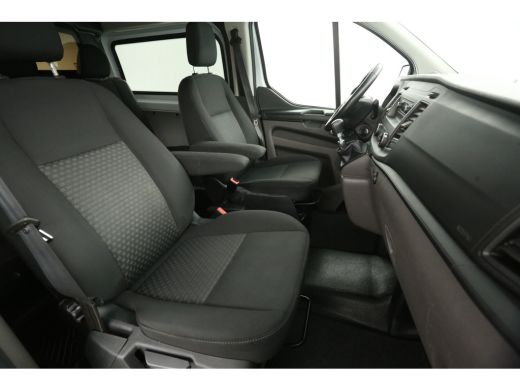 Ford Transit Custom 2.0 TDCI L2H1 | Dubbele Cabine | 2800kg Trekgew. | Airco | Cruise | Trekhaak | Parkeersens. ActivLease financial lease
