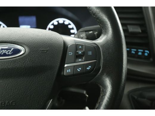 Ford Transit Custom 2.0 TDCI L2H1 | Dubbele Cabine | 2800kg Trekgew. | Airco | Cruise | Trekhaak | Parkeersens. ActivLease financial lease