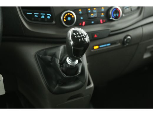 Ford Transit Custom 2.0 TDCI L2H1 | Dubbele Cabine | 2800kg Trekgew. | Airco | Cruise | Trekhaak | Parkeersens. ActivLease financial lease
