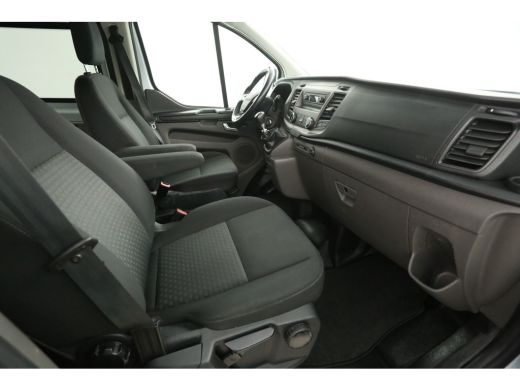 Ford Transit Custom 2.0 TDCI L2H1 | Dubbele Cabine | 2800kg Trekgew. | Airco | Cruise | Trekhaak | Parkeersens. ActivLease financial lease