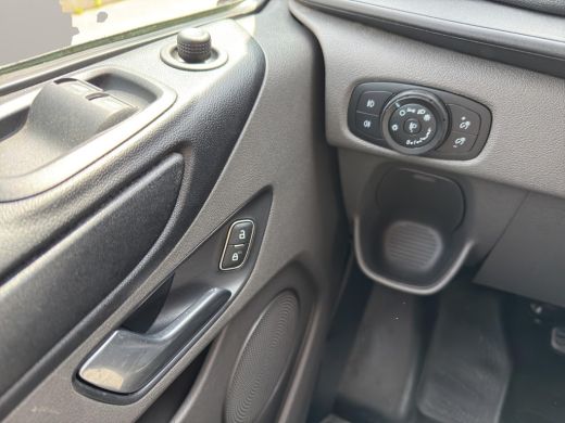 Ford Transit Custom 320 1.0 EcoBoost L1H1 PHEV Trend 9 Persoons | | Airco | Stoelverwarm. | Sidebars | Led | Parksens... ActivLease financial lease