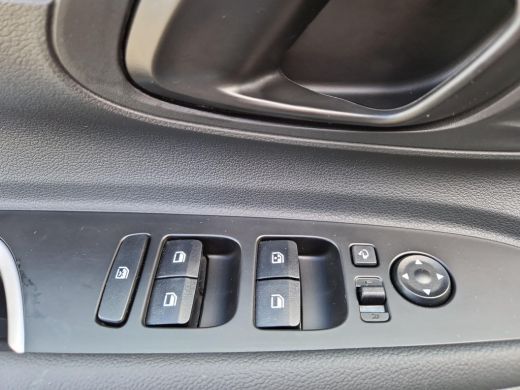 Hyundai i20 1.0 T-GDI Comfort | Rijklaarprijs | Navigatie | Rijdende demo | ActivLease financial lease