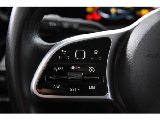 Mercedes-Benz A-Klasse 180 *1ste Eigenaar*Widescreen*Navigatie*Stoelverwarming*PDC* ActivLease financial lease